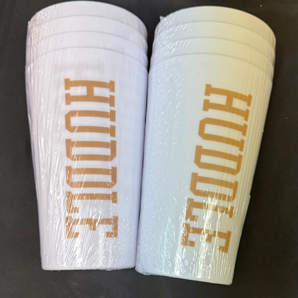 Football Party Huddle Cups 8 count White Tumblers with Gold Lettering HUDDLE 32o